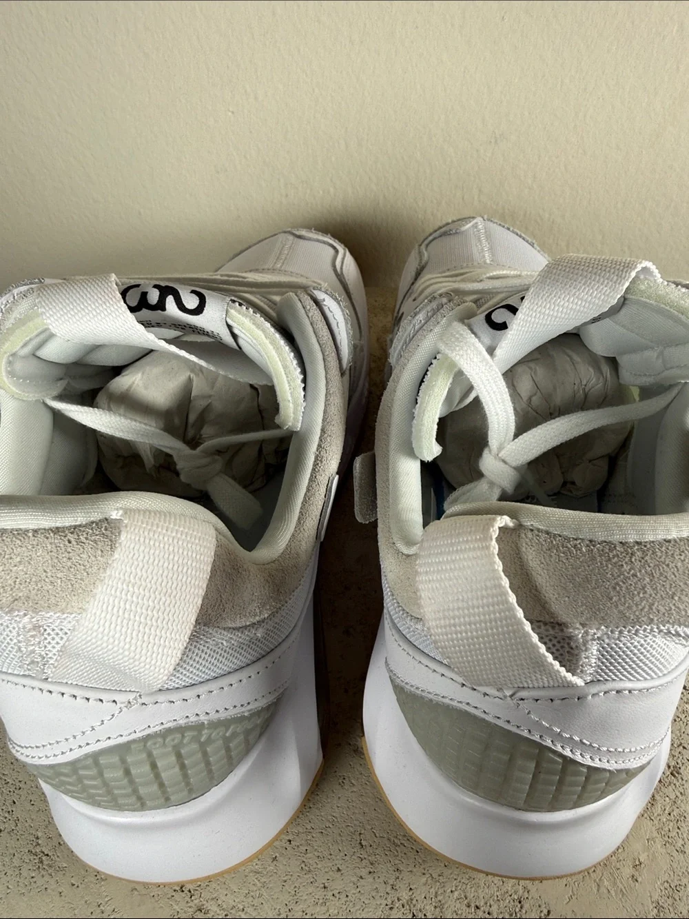 Jordan modern white